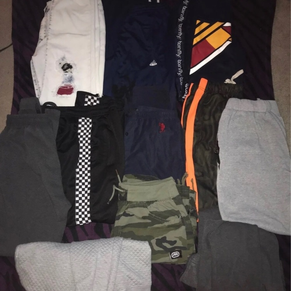 Lot of 11 Men’s Clothing